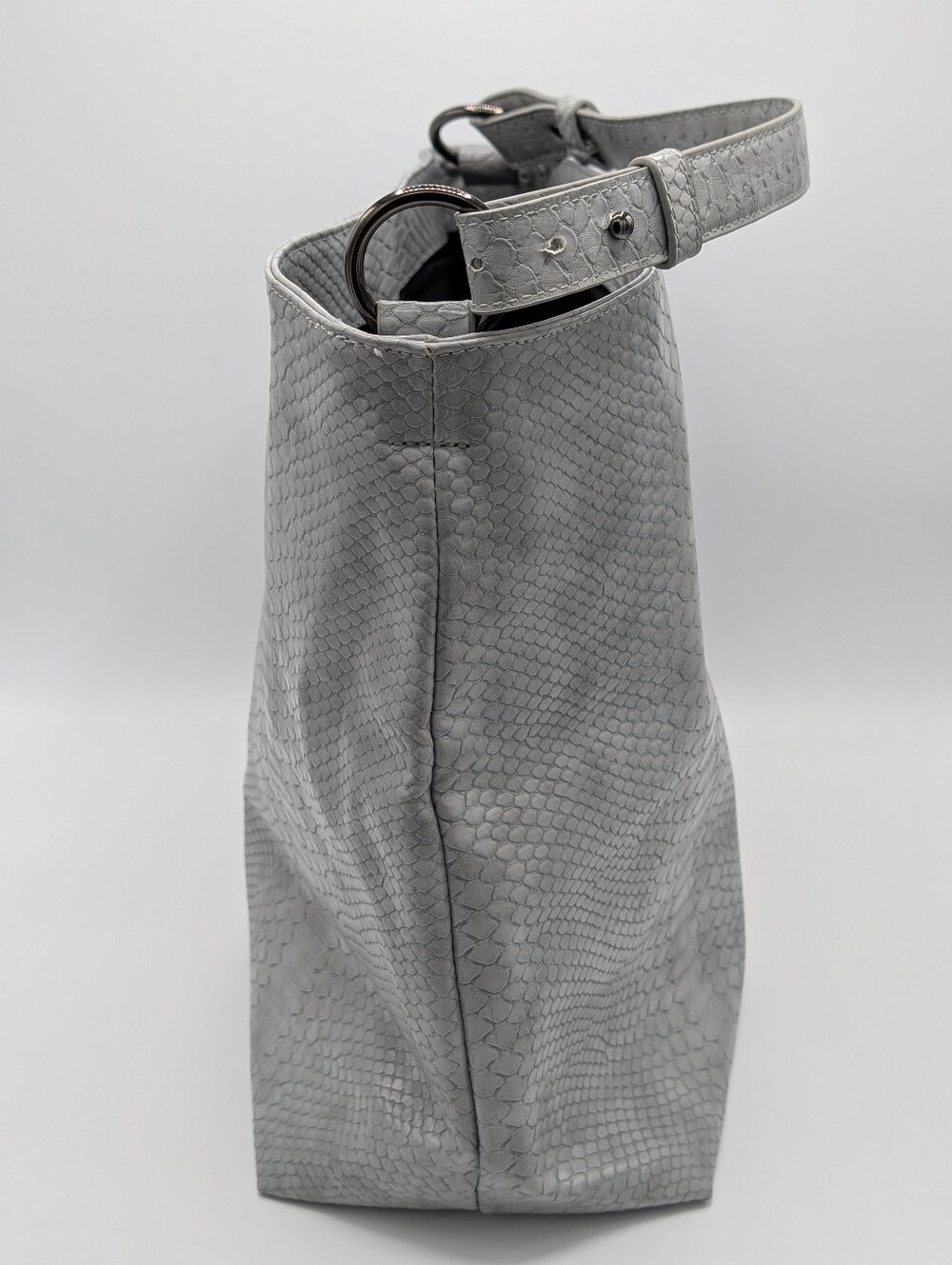 Lulu Dharma Women's Gray Snake-Embossed Hobo Bag Shoulder Tote 16"W x 13"H - Picture 7 of 9